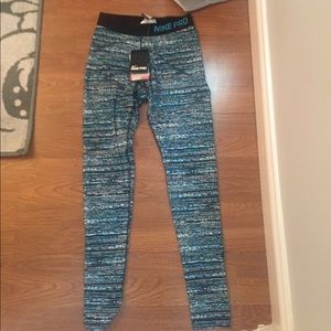 Nike Pro leggings