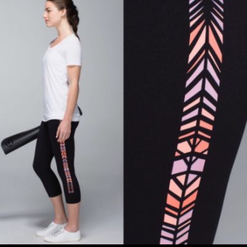Lululemon wunder under crop tribal print