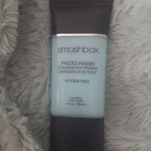 Smadhbox photo finish hydrating primer