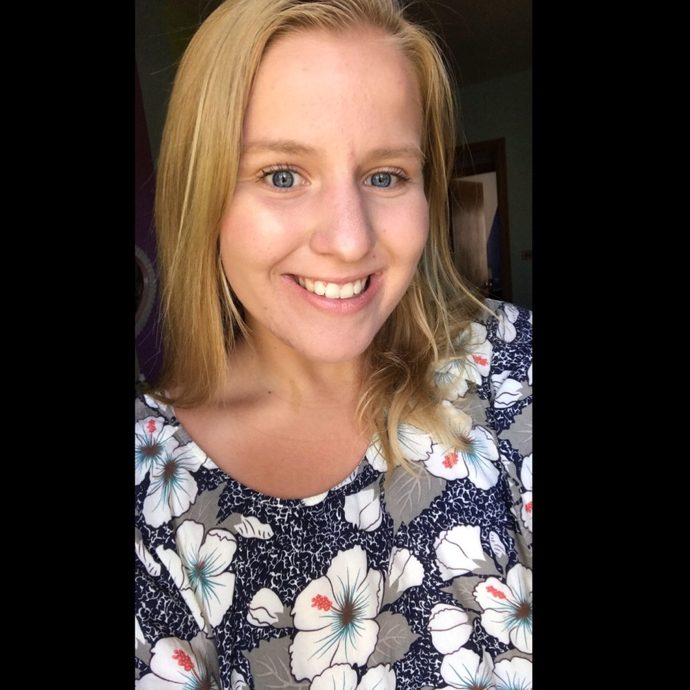 Meet your Posher, Abby