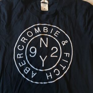 Men's Abercrombie tshirt