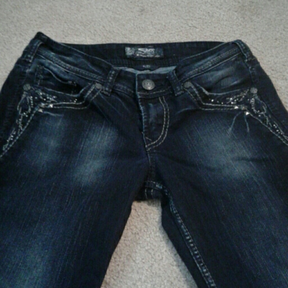 Silver Jeans - Picture 2 of 4