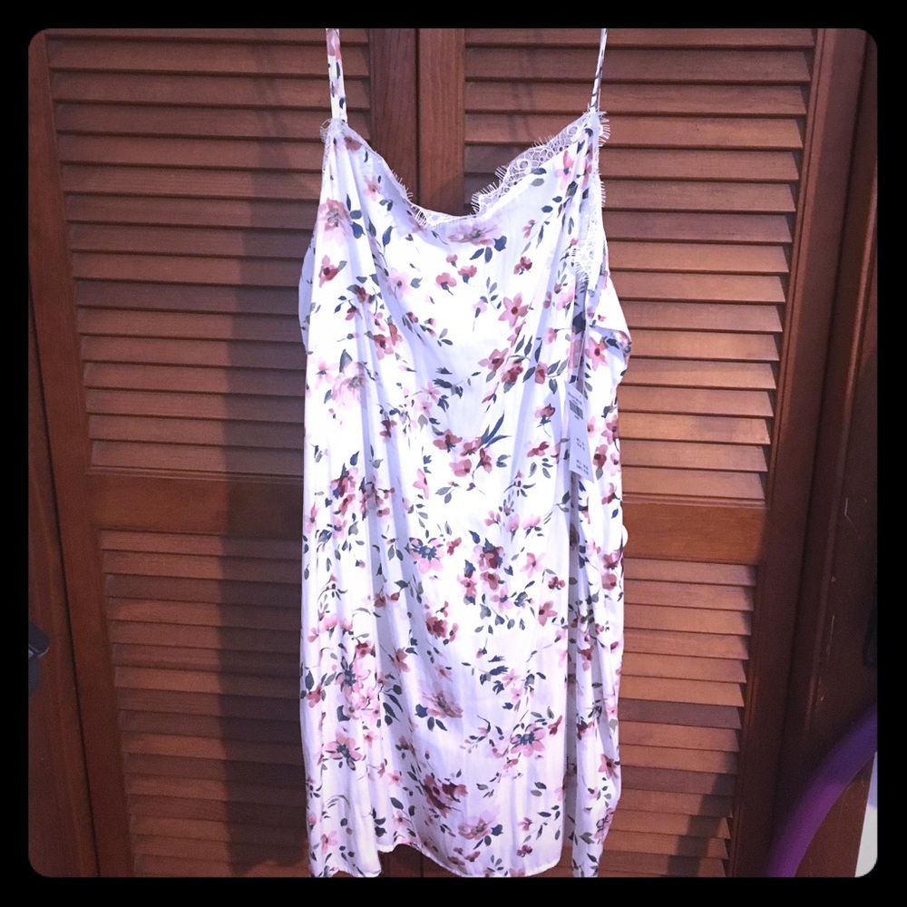 Floral slip dress 👗