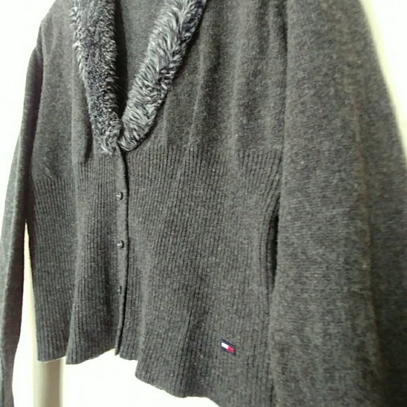 TOMMY HILFIGER CROPPED WOOL SWEATER SIZE L - Picture 5 of 8
