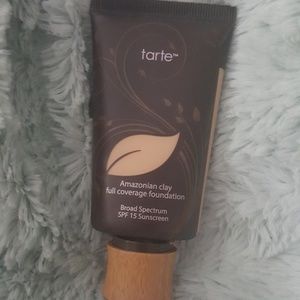Tarte (light Sand) Amazonian clay foundation
