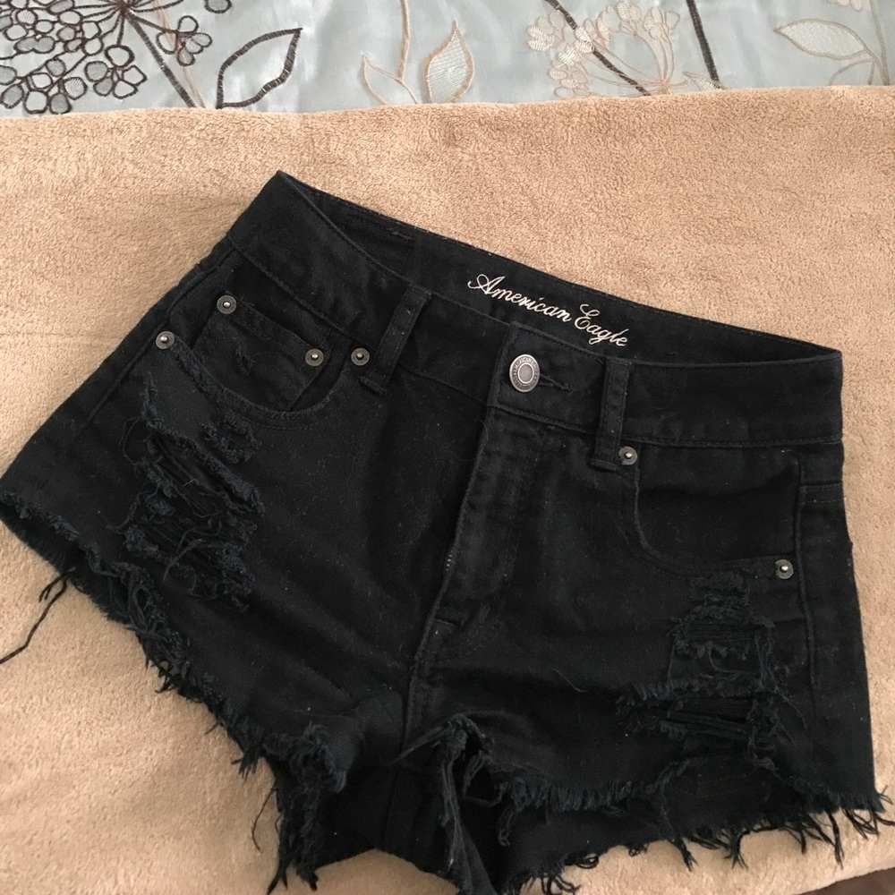Mid-rise black jean shorts