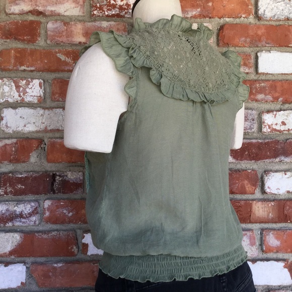 VARGA Sweet and Cool 60% Cotton/40% Rayon Blouse! - Picture 3 of 7