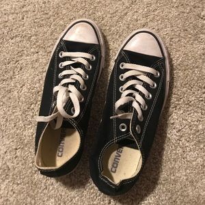 Black converse+DISCOUNTED SHIPPING