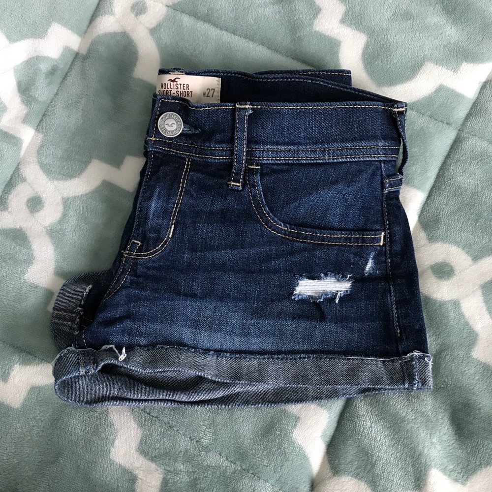 Hollister Ripped Shorts Dark Wash