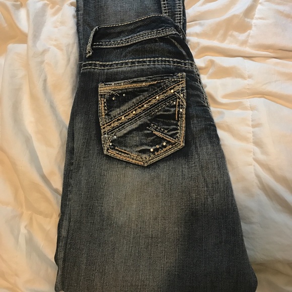 Maurices Jeans - Picture 2 of 3