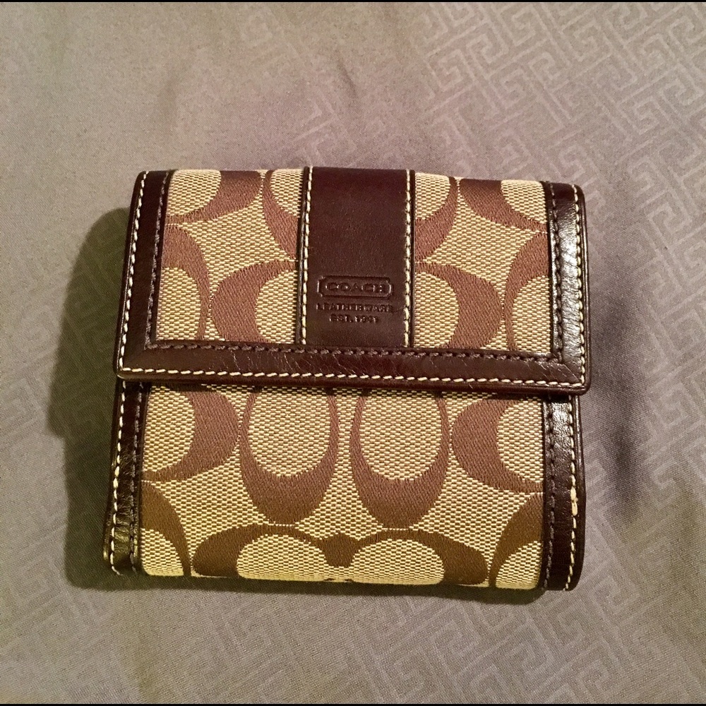 Coach Bi-fold Leather Wallet