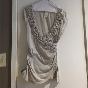 Cute T-shirt/sweater.