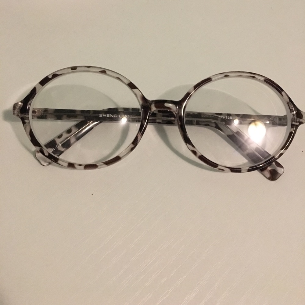 NWOT Round Leopard Print Glasses