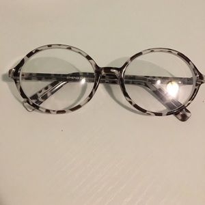 NWOT Round Leopard Print Glasses