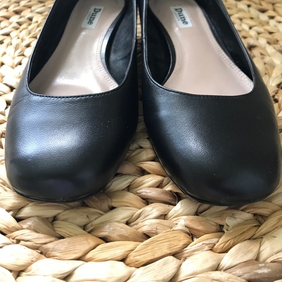 BEDAZZLED HEALS SHOES. - Picture 4 of 8