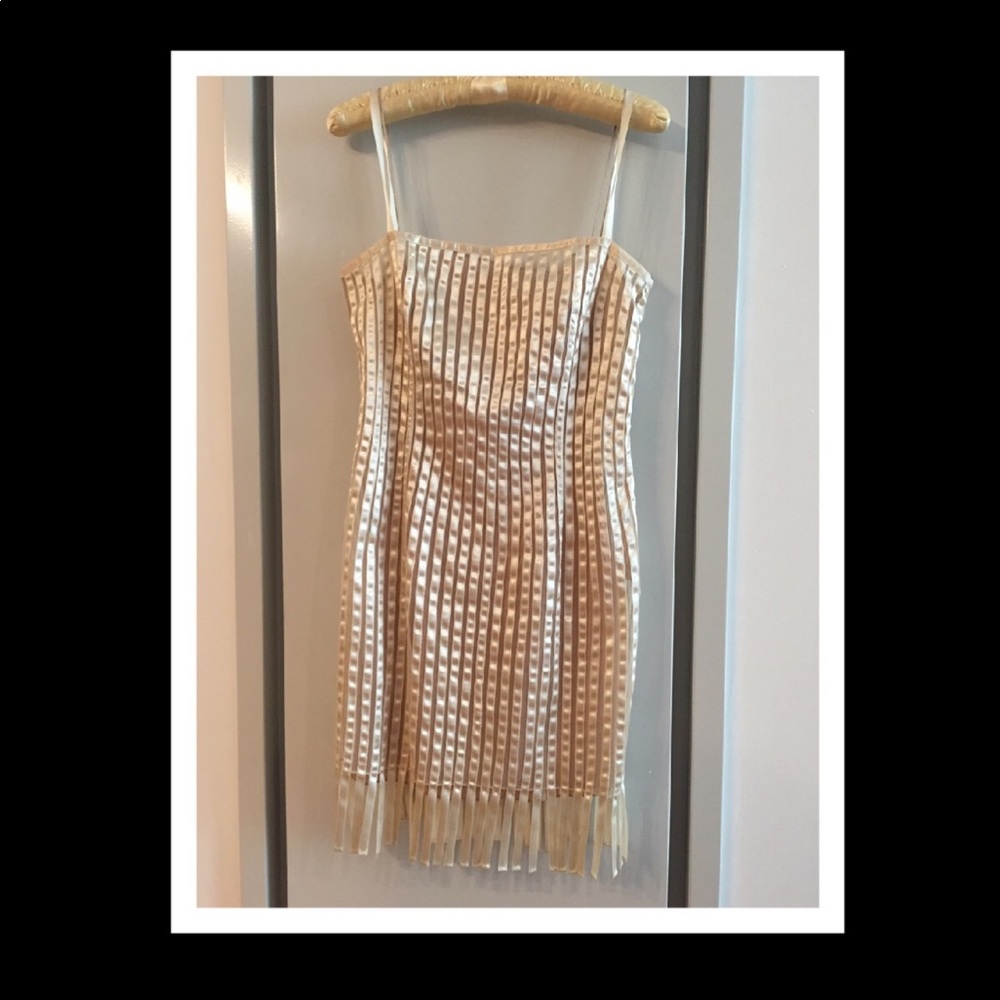 🎀WORN ONCE🎀 Elegant and simple Beige dress