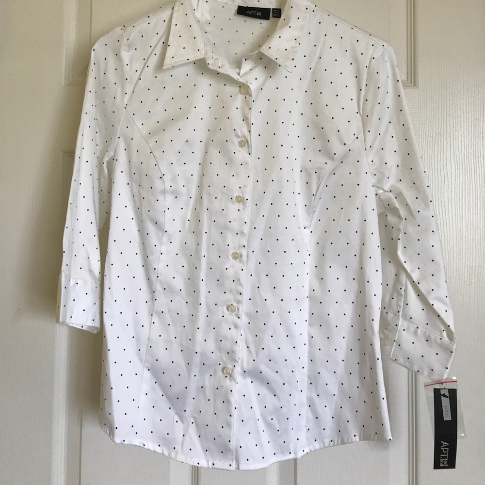 Apt. 9 womens white shirt.
