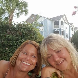 Meet your Posher, Kat