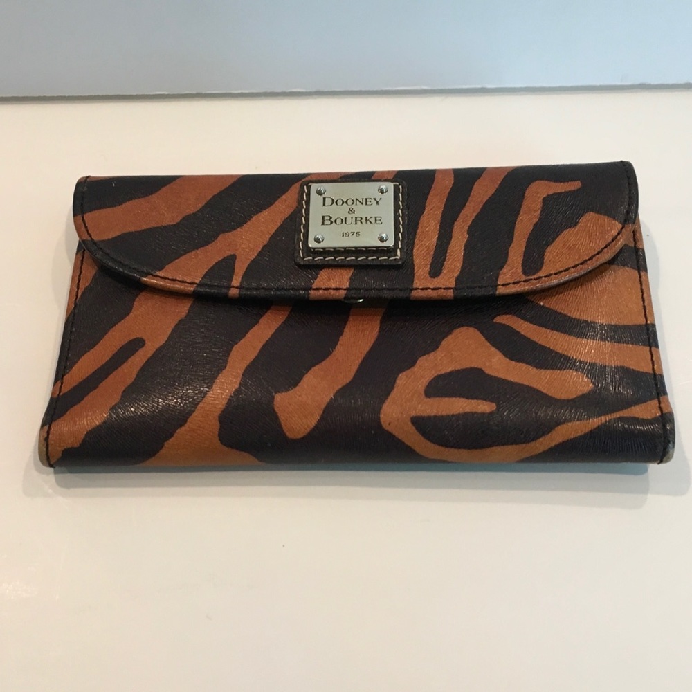 Dooney & Bourke Clutch Wallet