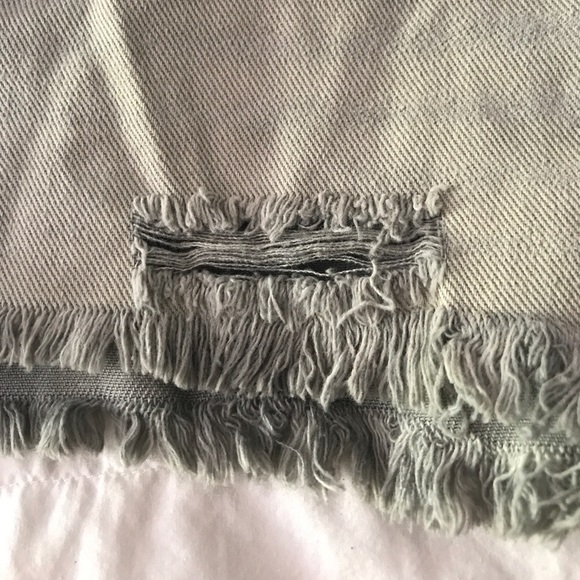 Free People gray distressed shorts - Picture 4 of 4