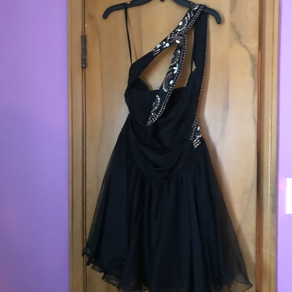 Black homecoming dress - Picture 4 of 5