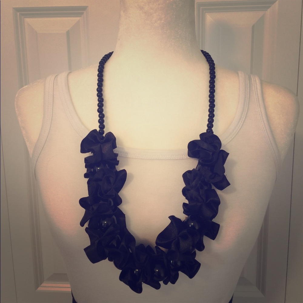 Black Bead and Ruffle Necklace