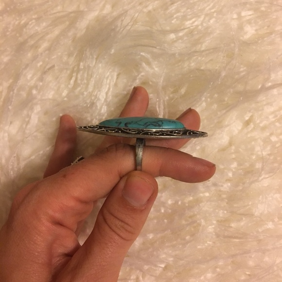 Statement Ring - Picture 2 of 2