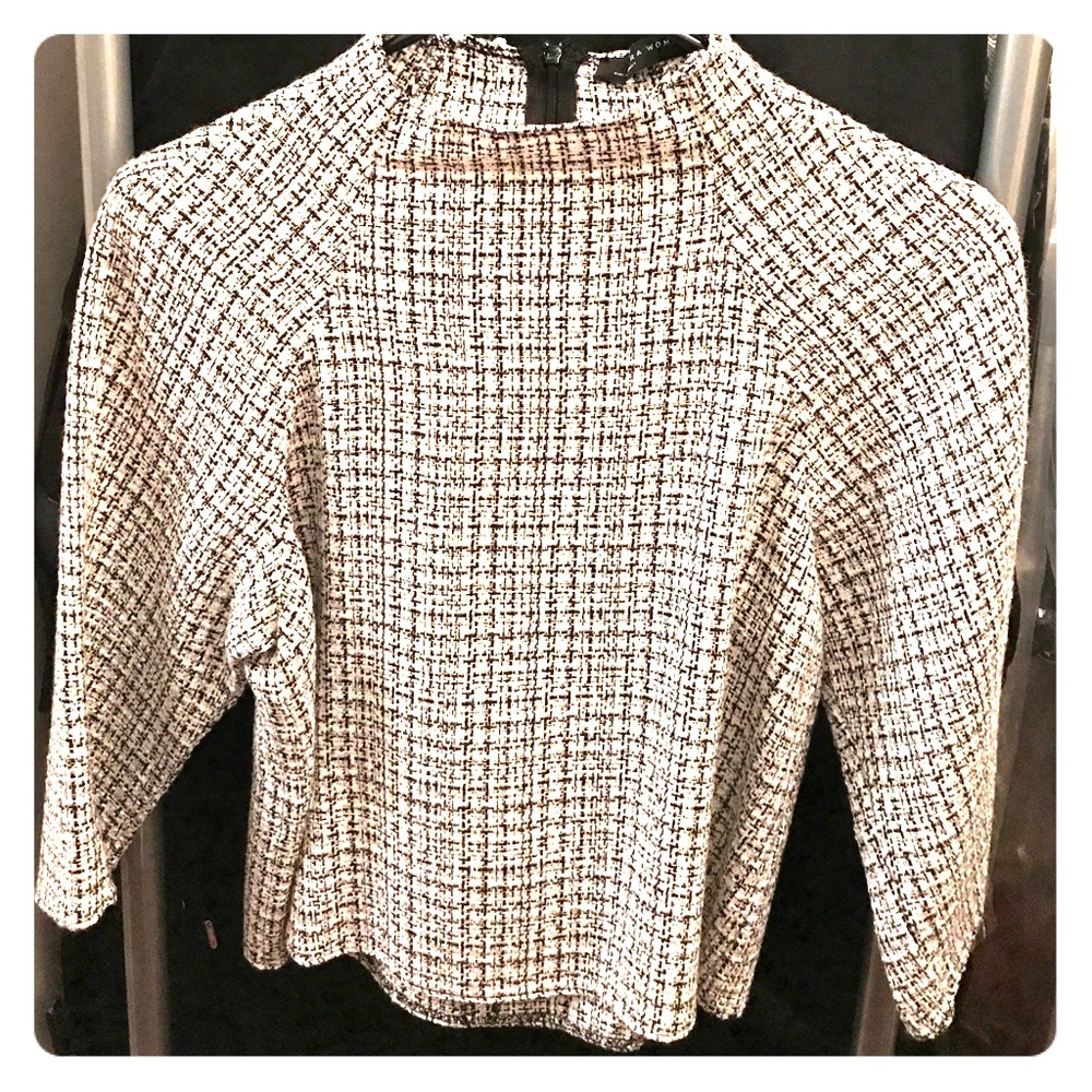 Zara Woman, back and white 3/4 length sleeve top