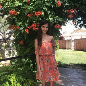 Meet your Posher, Ximena