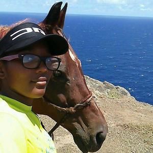 Meet your Posher, Alexandra