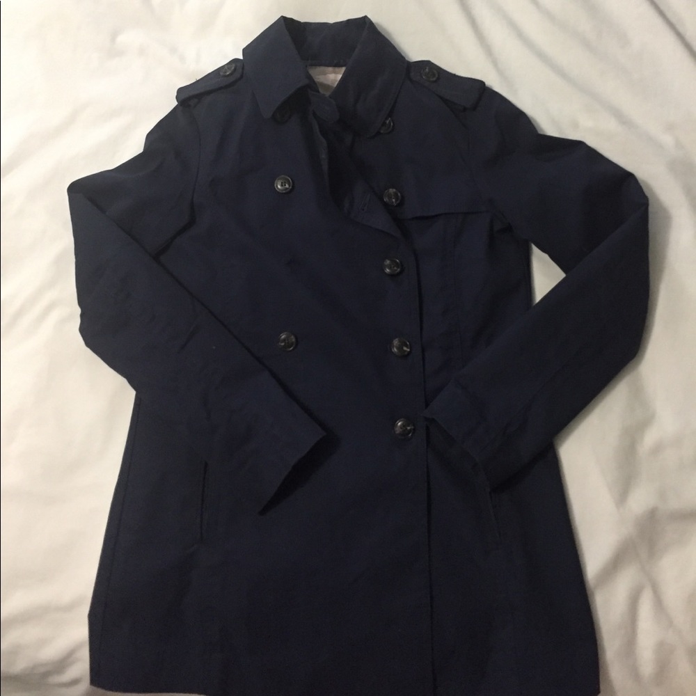 Navy blue chic trench coat in size xs