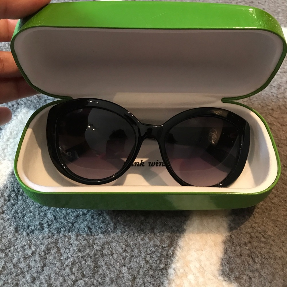 Black kate spade sunglasses