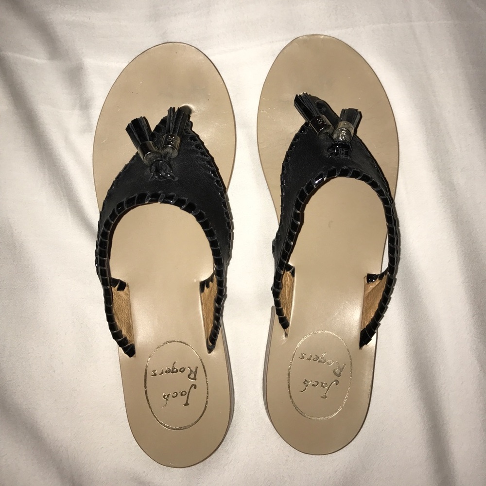 Very gently worn jack rogers!!
