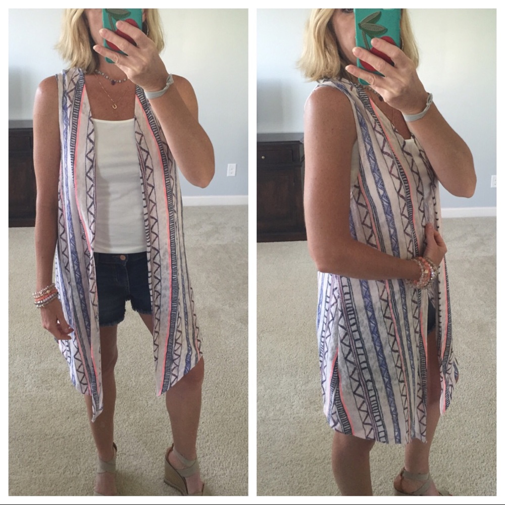 🍁1 SMALL🍁Aztec Print, Crochet Back Open Cardigan - Picture 2 of 5