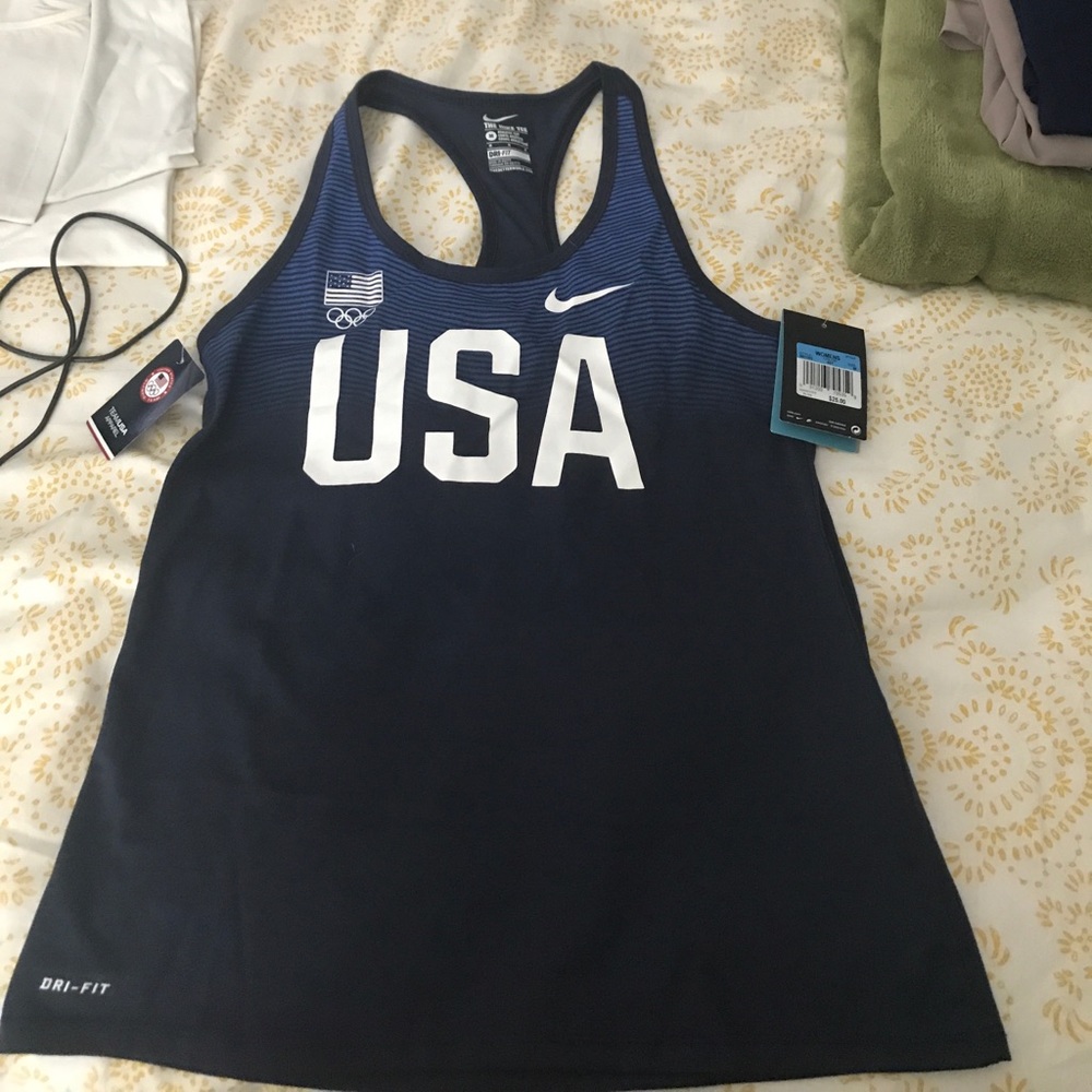 Nike tank