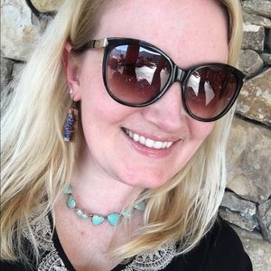 Meet your Posher, Andrea