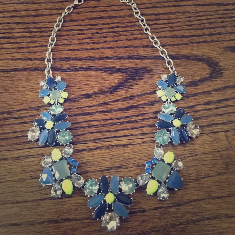 Stella and Dot Necklace