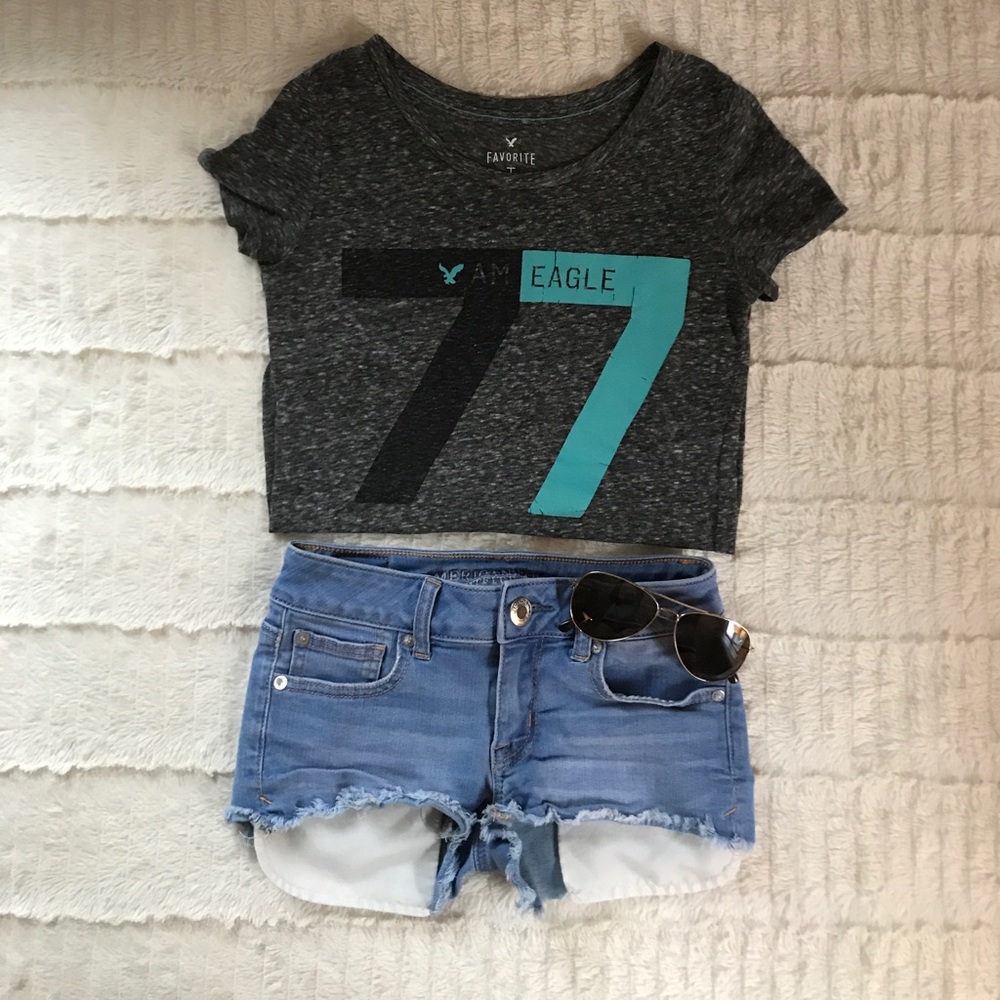 Gray American Eagle Graphic Tee