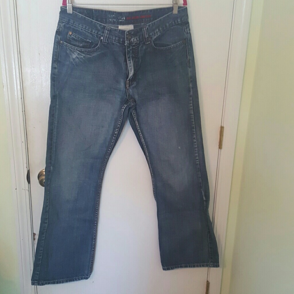 Men's relaxed boot cut.