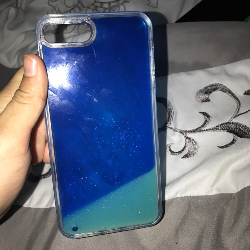 Cute move able water iPhone 7 plus case
