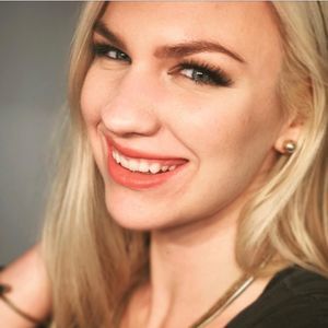 Meet your Posher, Justina