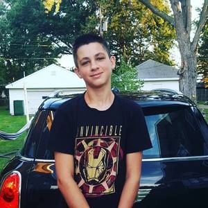 Meet your Posher, Simon