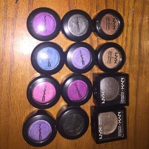 Single eyeshadows