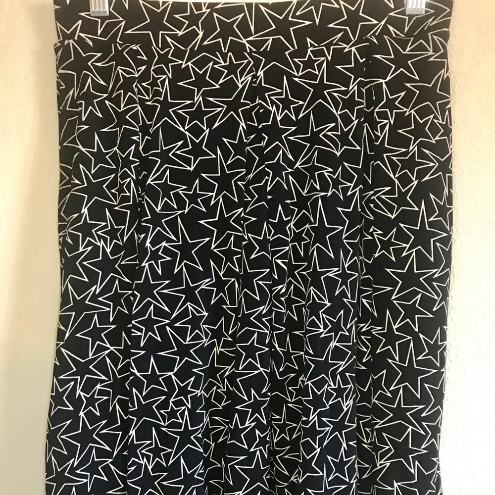 LuLaRoe Small Madison Skirt Black With White Stars