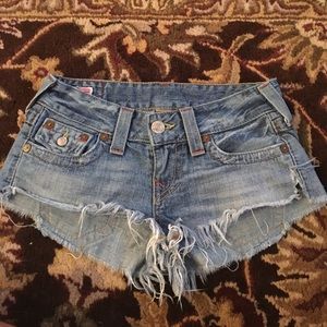 True Religon Light Wash Size 25 Shorts