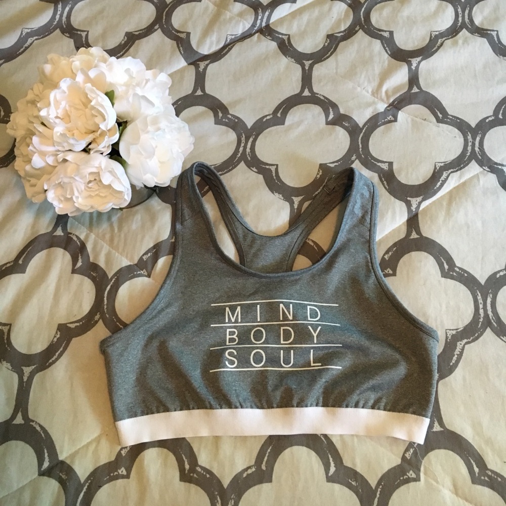Danskin racerback sports bra