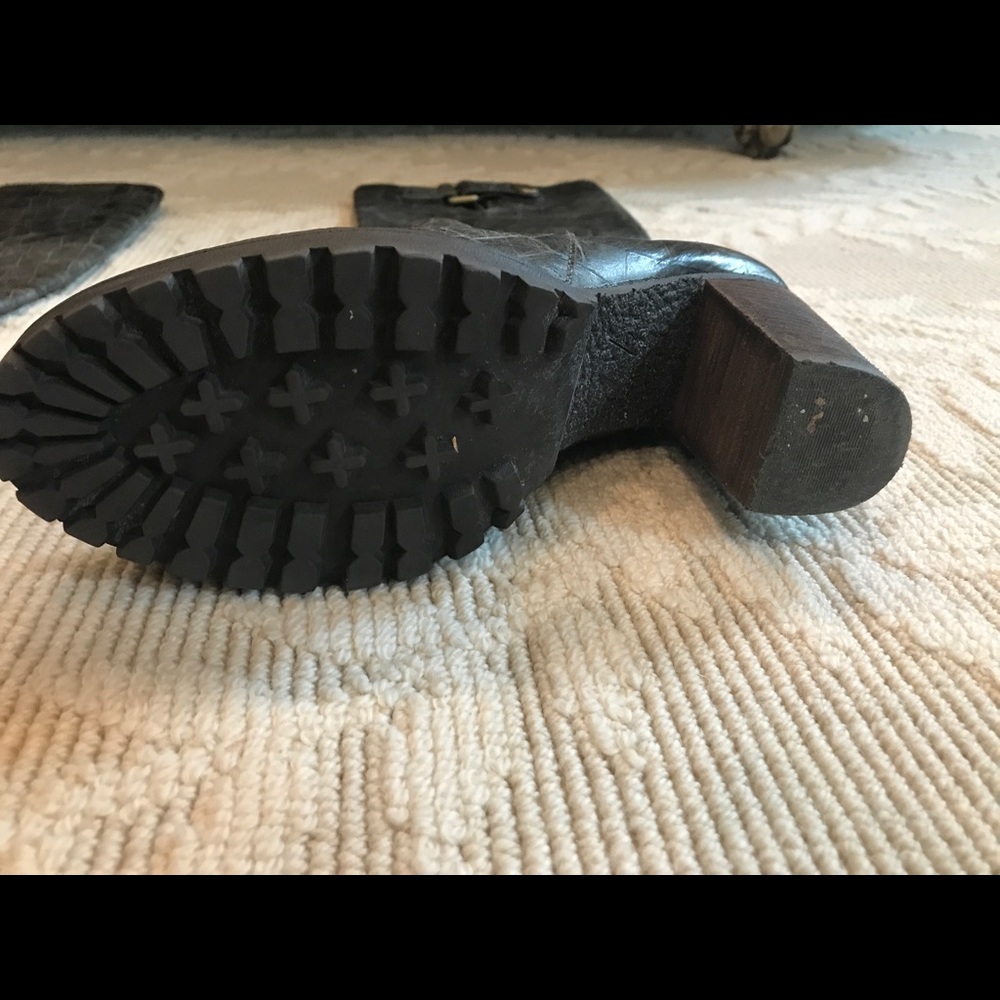 Alligator Print/Textured Boot - image 5