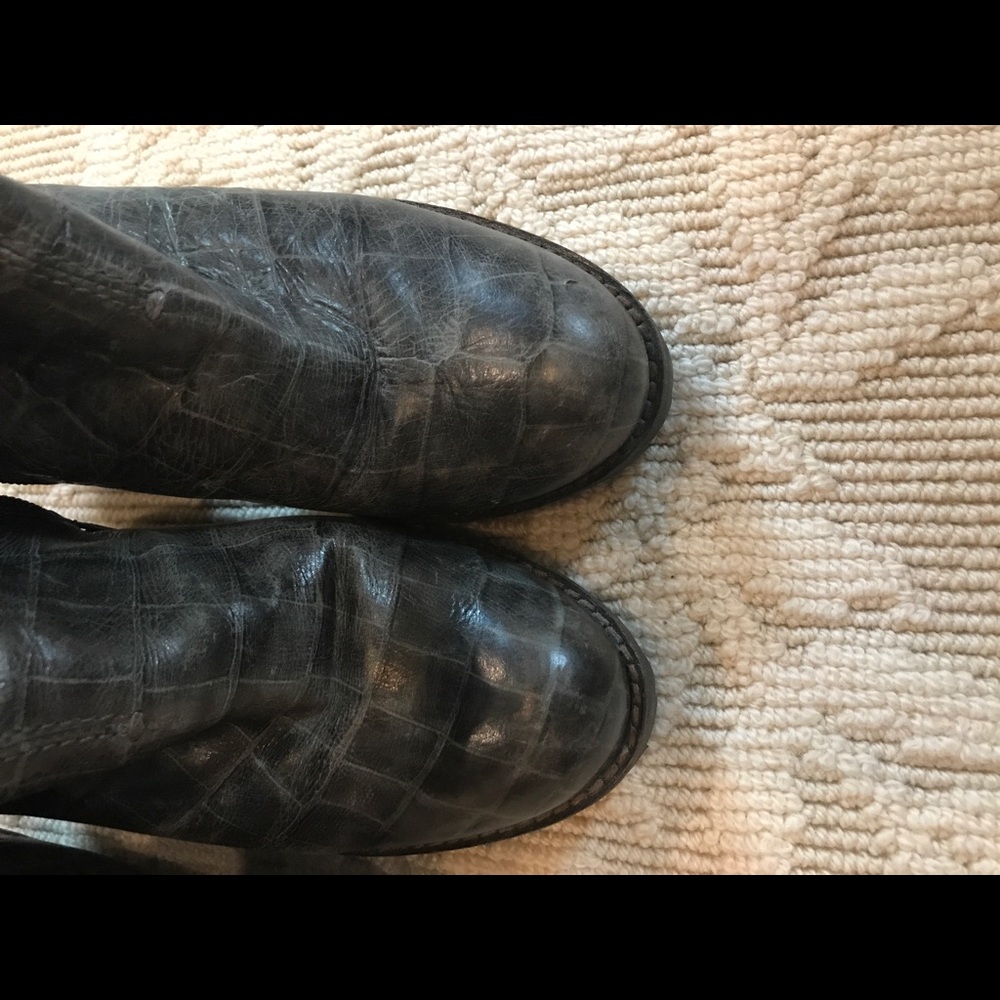 Alligator Print/Textured Boot - image 6