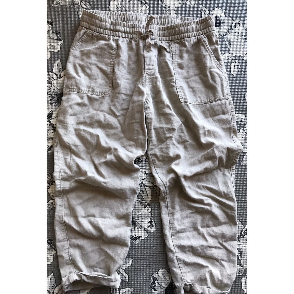 Old Navy linen tan capris