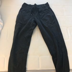 Lululemon Joggers - Grey